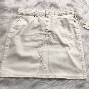 White denim skirt NWT 4